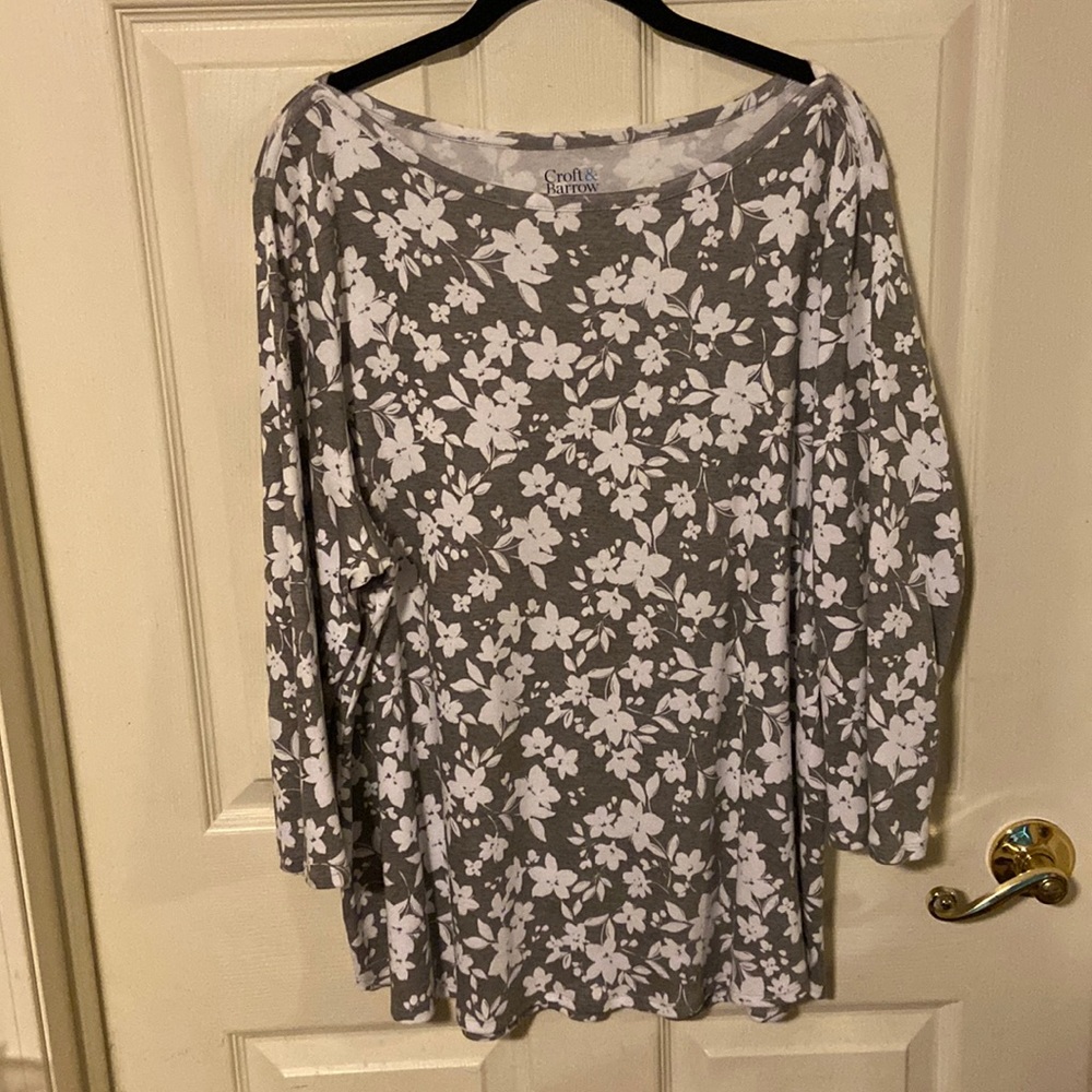 Long Sleeve Floral Tshirt.
